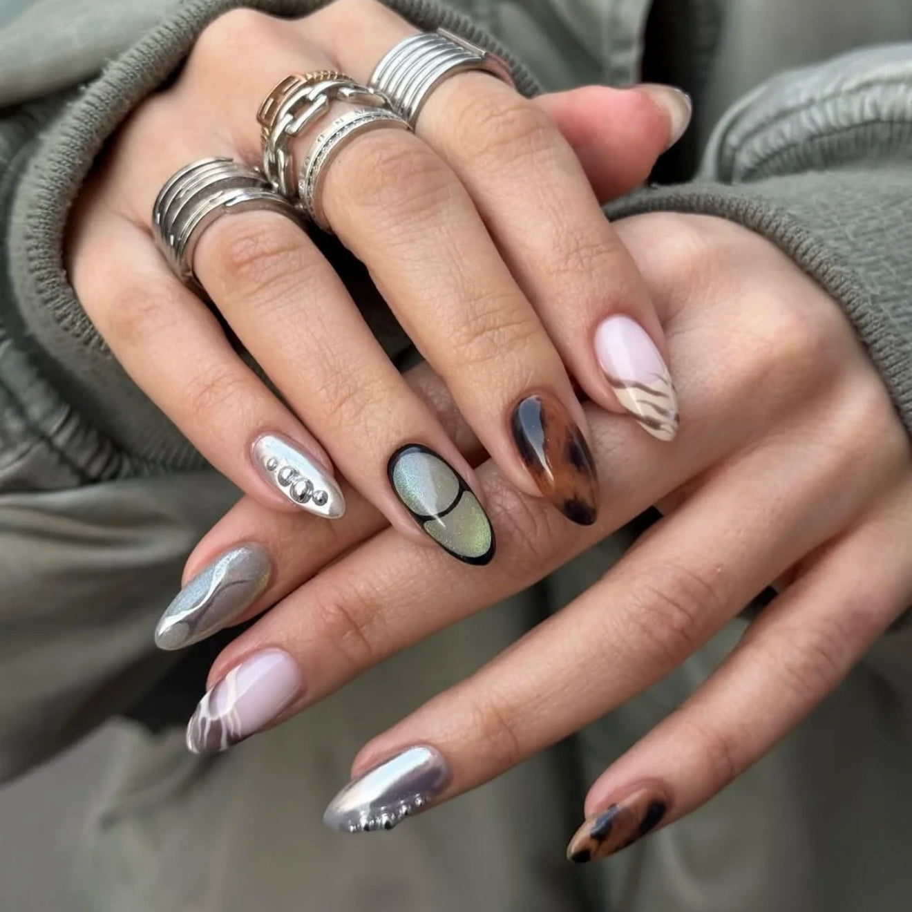 Oval