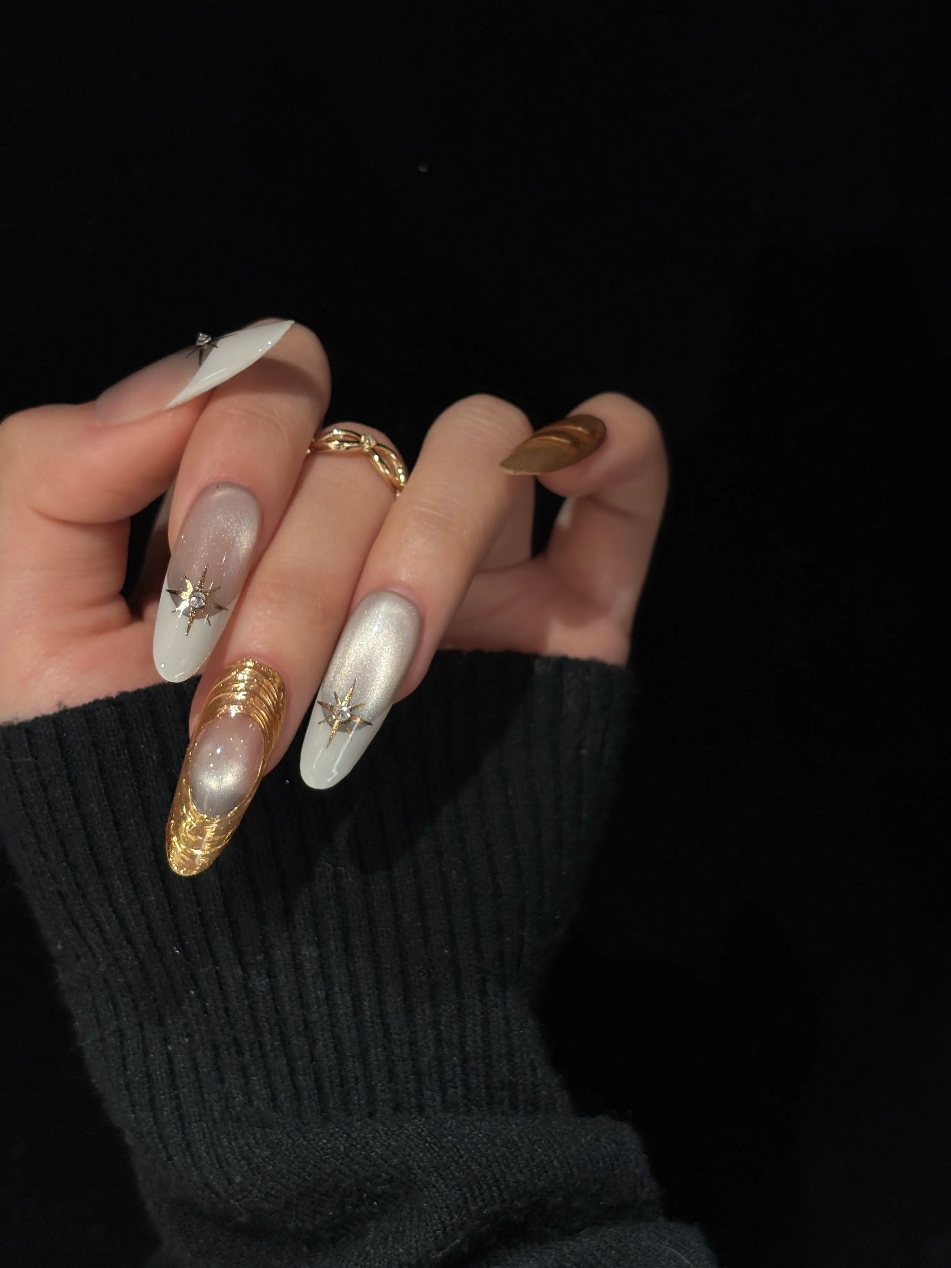 Siva Nail, Celestial Gleam, Gold & Pearl White Handmade Press on Nails