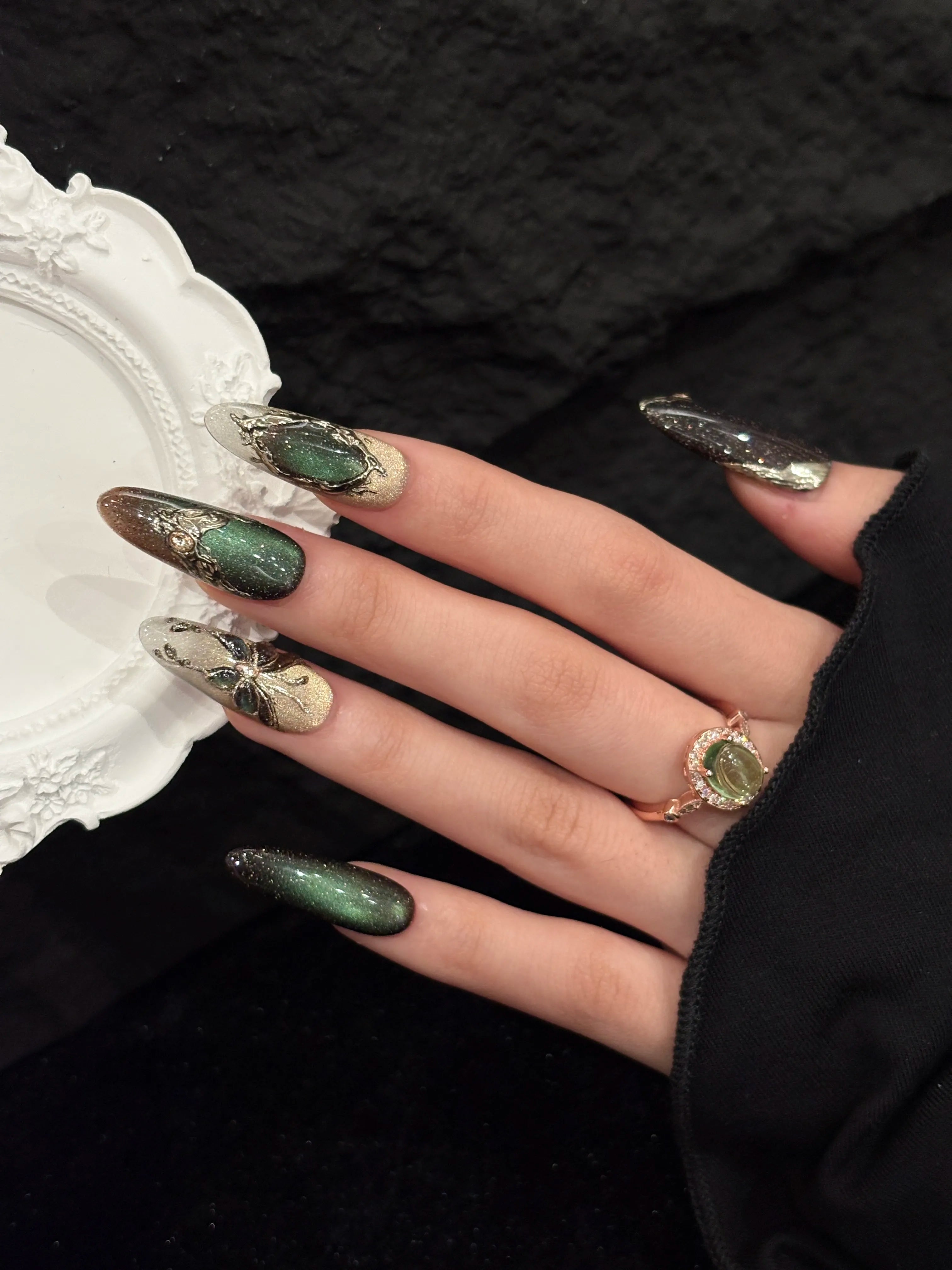 Siva Nail, Forest Gleam, Emerald Butterfly Handmade Press on Nails