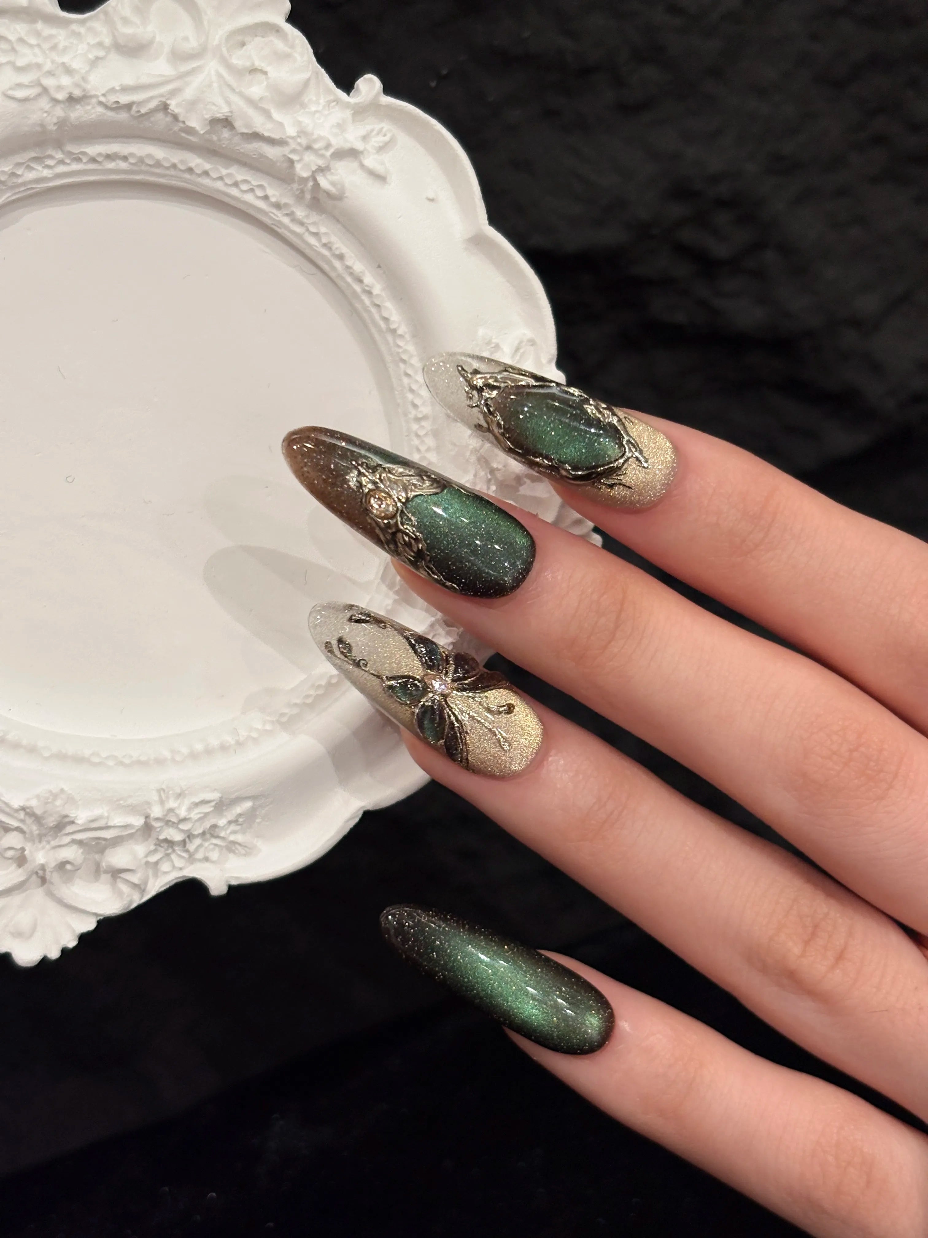 Siva Nail, Forest Gleam, Emerald Butterfly Handmade Press on Nails