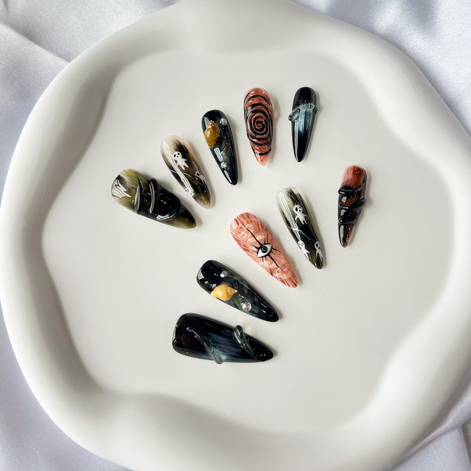 Siva Nail, Phantom Mirage, Artistic Halloween, Handmade Press on Nails