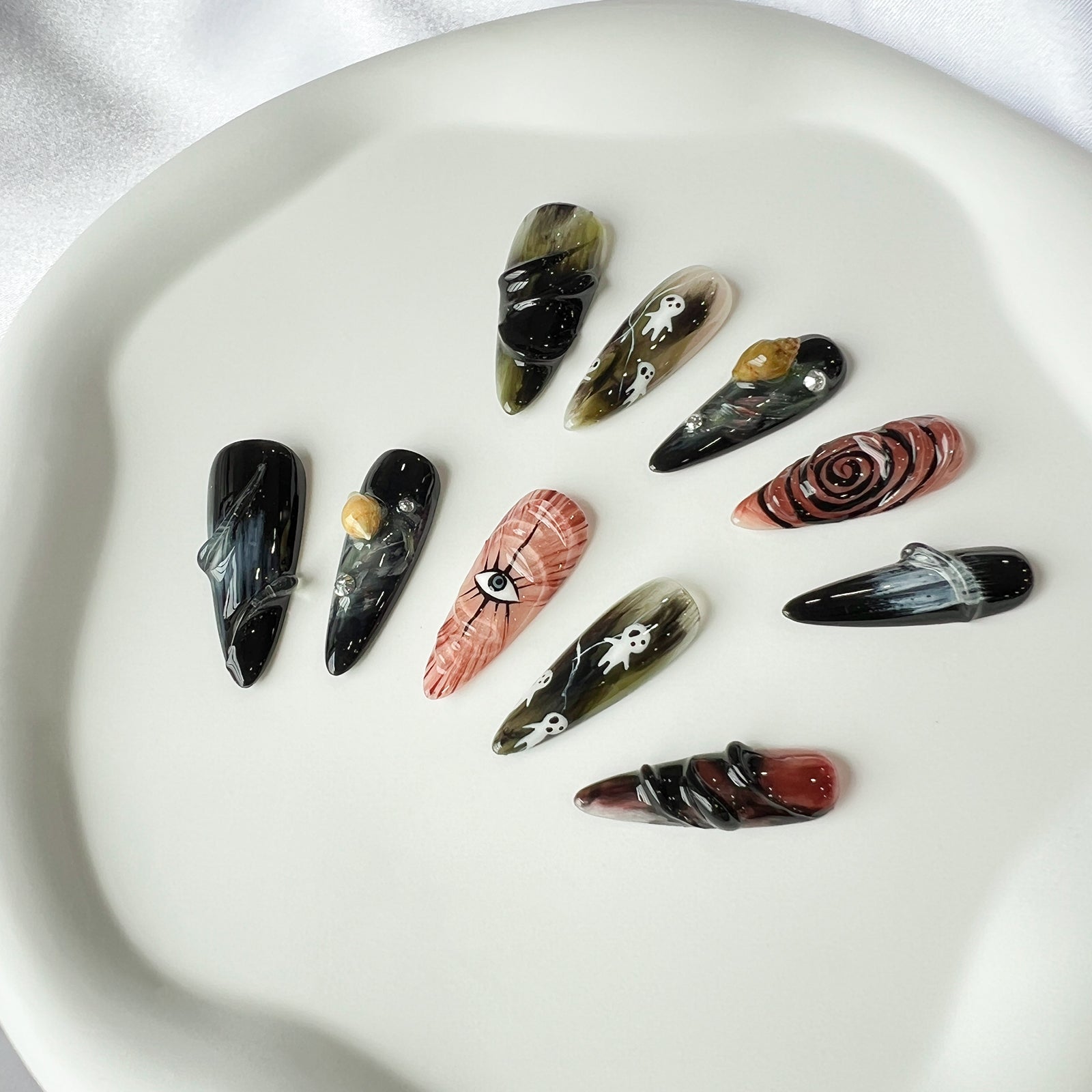 Siva Nail, Phantom Mirage, Artistic Halloween, Handmade Press on Nails