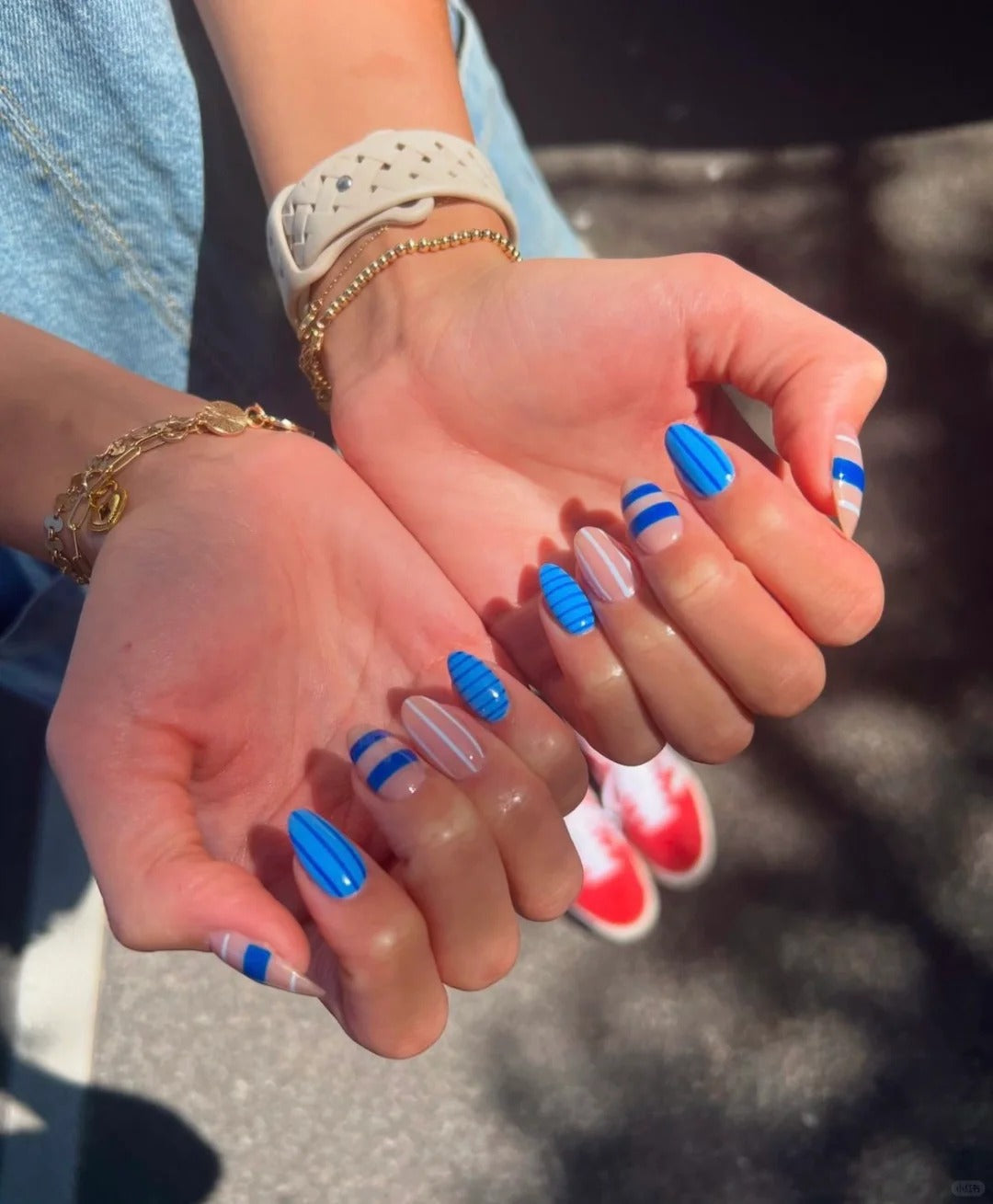 Siva Nail, Blue Pop, Striped Graphic Handmade Press on Nails