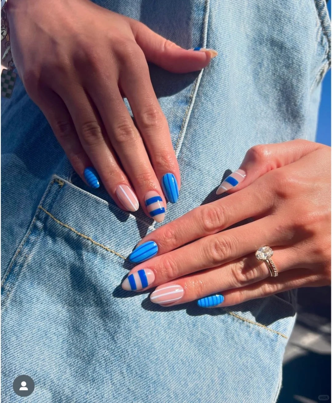 Siva Nail, Blue Pop, Striped Graphic Handmade Press on Nails