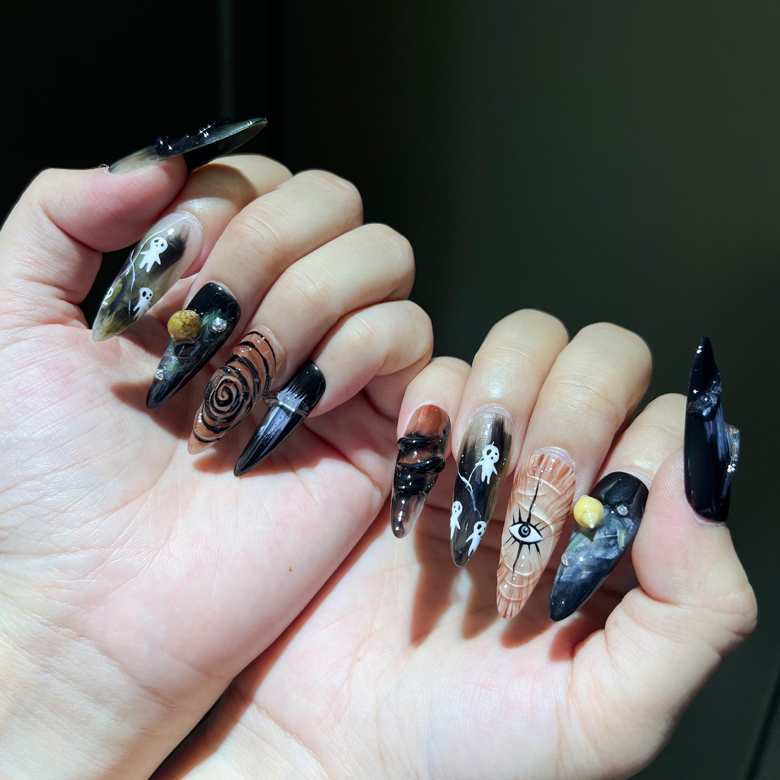 Siva Nail, Phantom Mirage, Artistic Halloween, Handmade Press on Nails