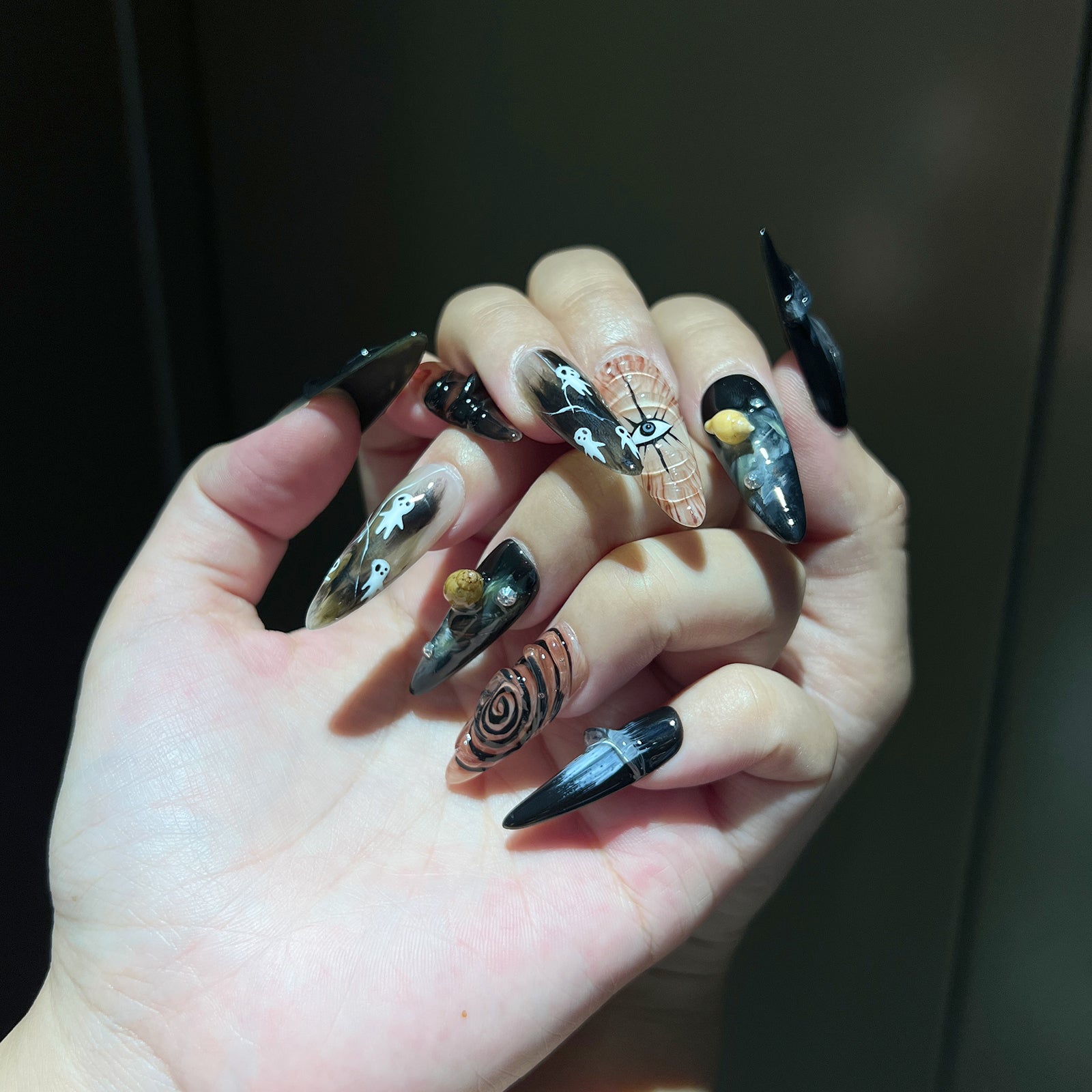 Siva Nail, Phantom Mirage, Artistic Halloween, Handmade Press on Nails
