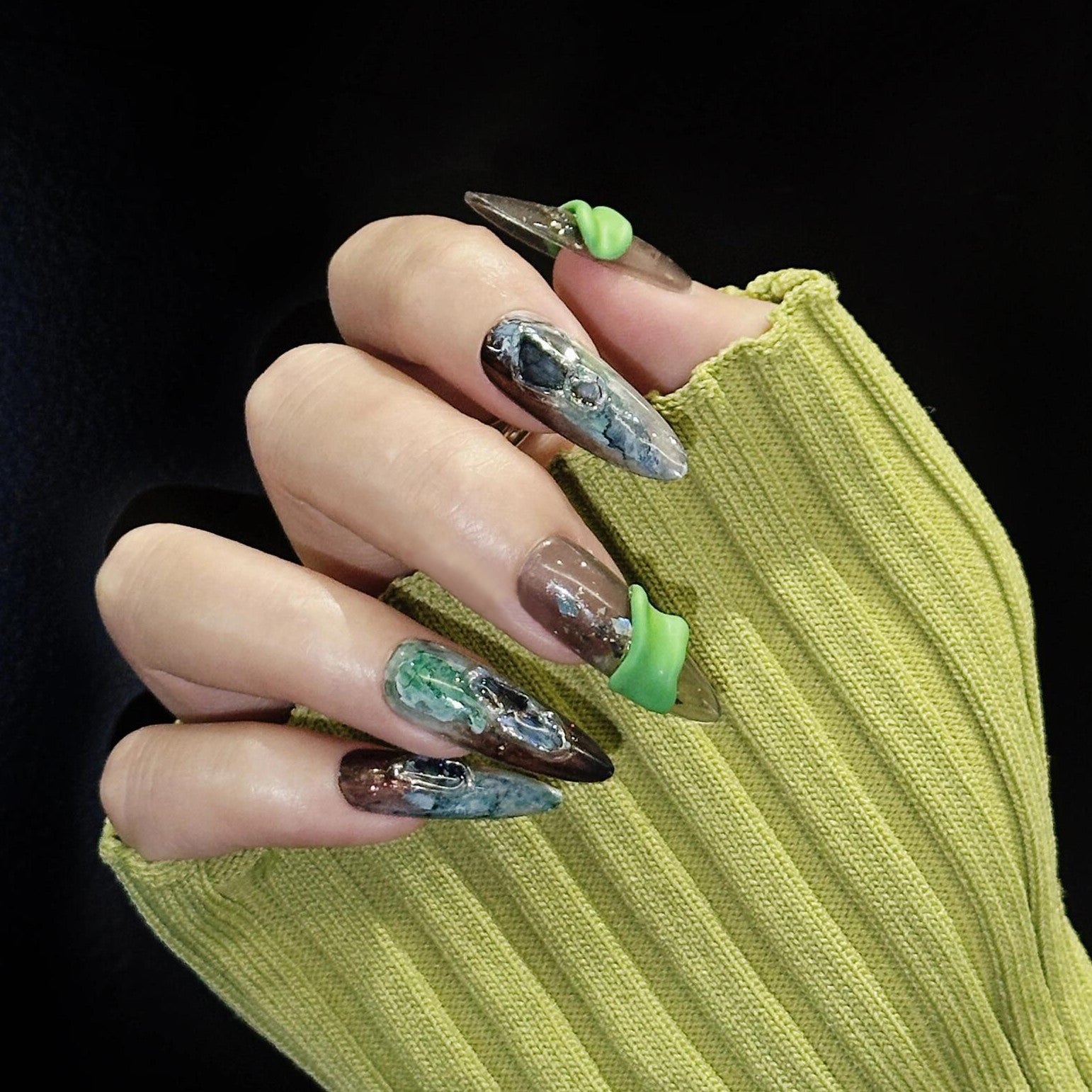 Siva Nail, Jungle Jewel, Exotic Glam, Handmade Press on Nails