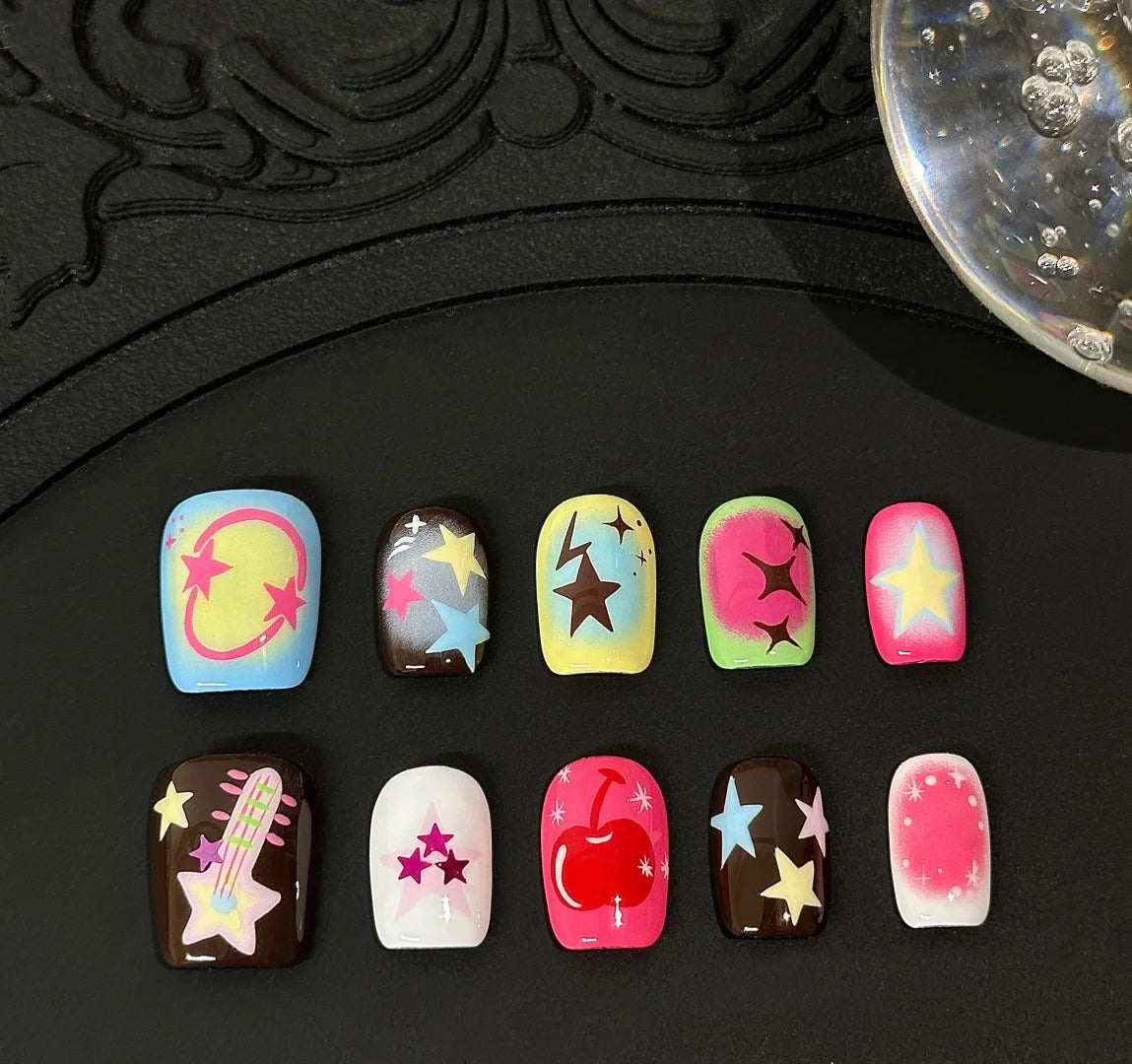 Siva Nail, Candy Pop, Retro Funk Handmade Press on Nails
