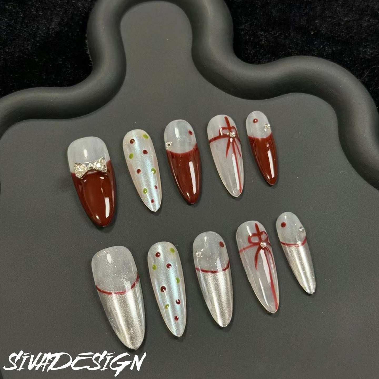 Siva Nail, Winterberry Charm, Holiday Handmade Press on Nails
