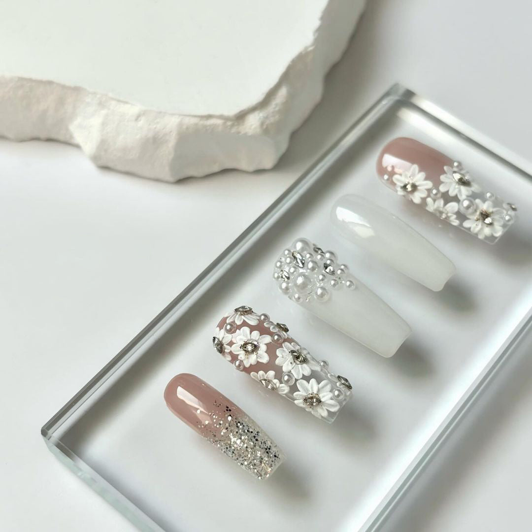Siva Nail, Snowdrop Elegance, Floral Bliss, Handmade Press on Nails