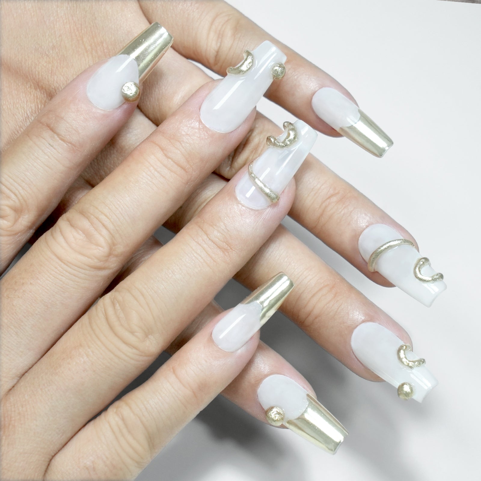 Siva Nail, Metallic Flow, Futuristic, Handmade Press on Nails