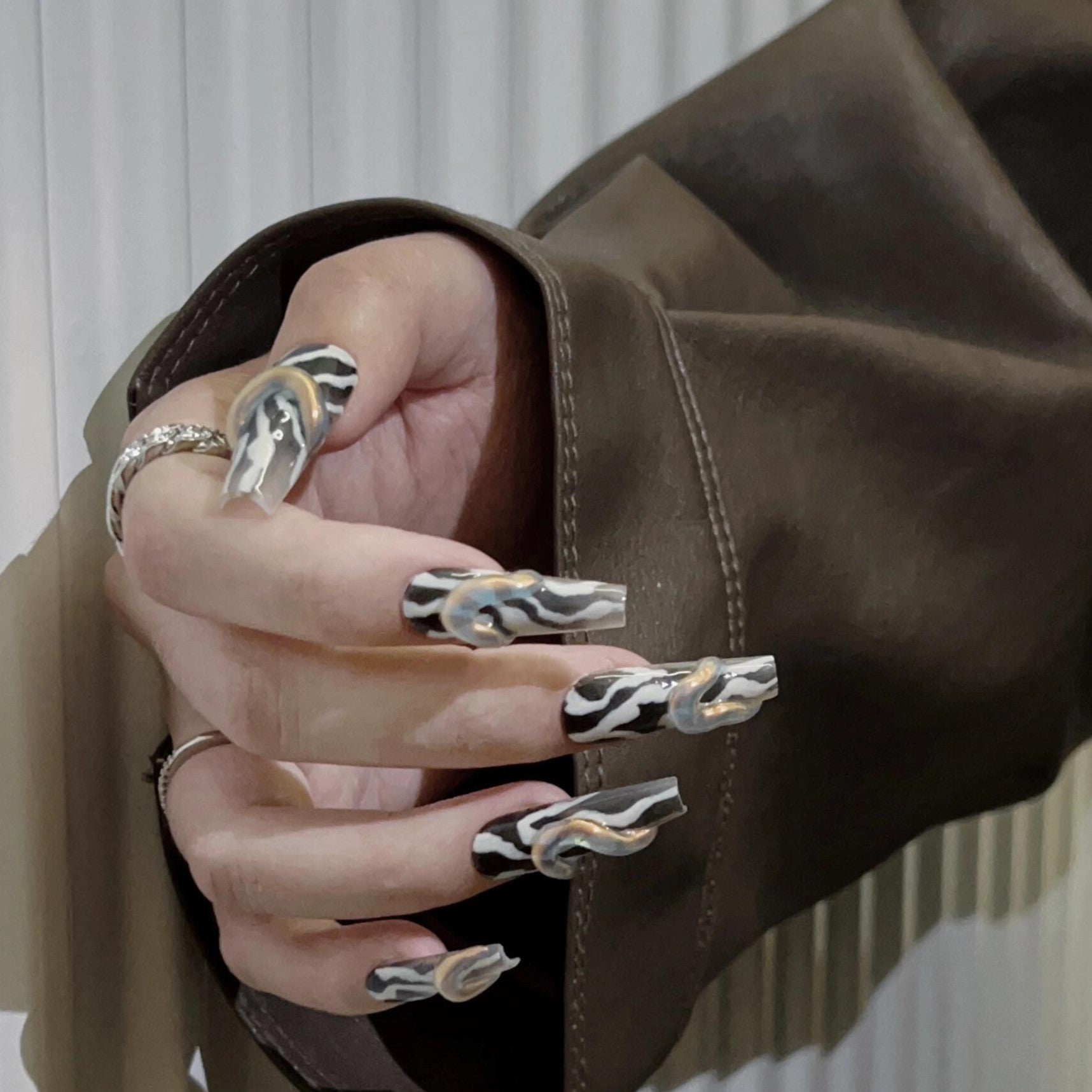 Siva Nail, Wild Glint, Fierce Charm, Handmade Press on Nails