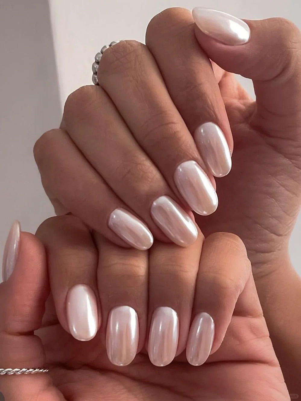 Siva Nail, Moon Pearl, Iridescent Glazed Handmade Press on Nails
