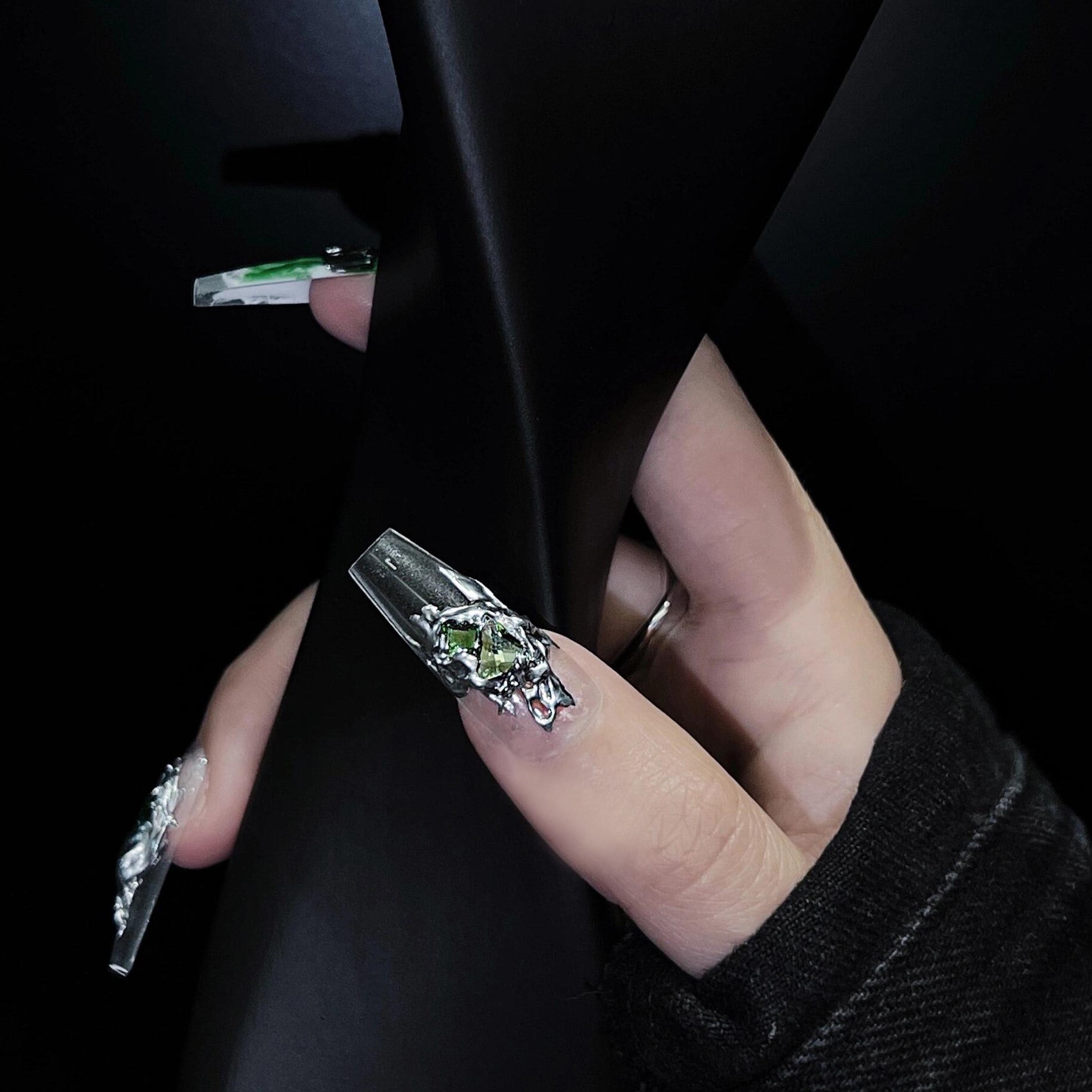Siva Nail, Emerald Phantom, Gothic Mystique, Handmade Press on Nails
