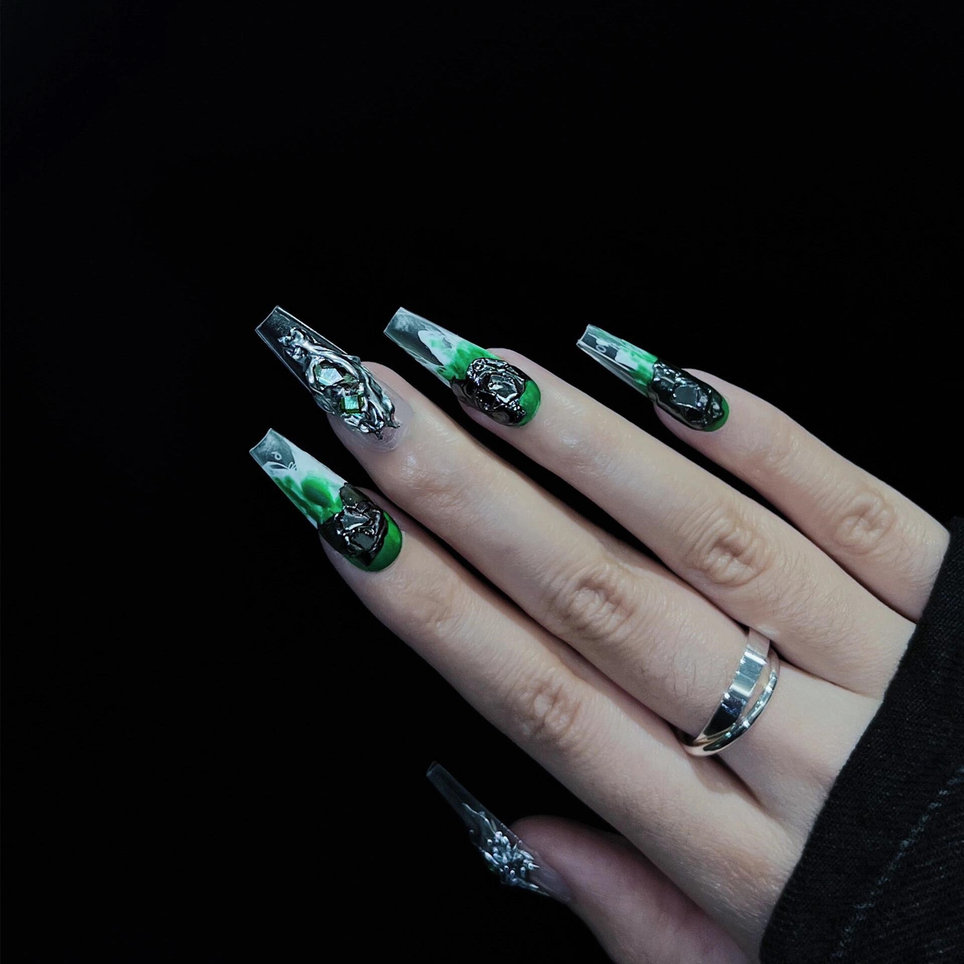 Siva Nail, Emerald Phantom, Gothic Mystique, Handmade Press on Nails