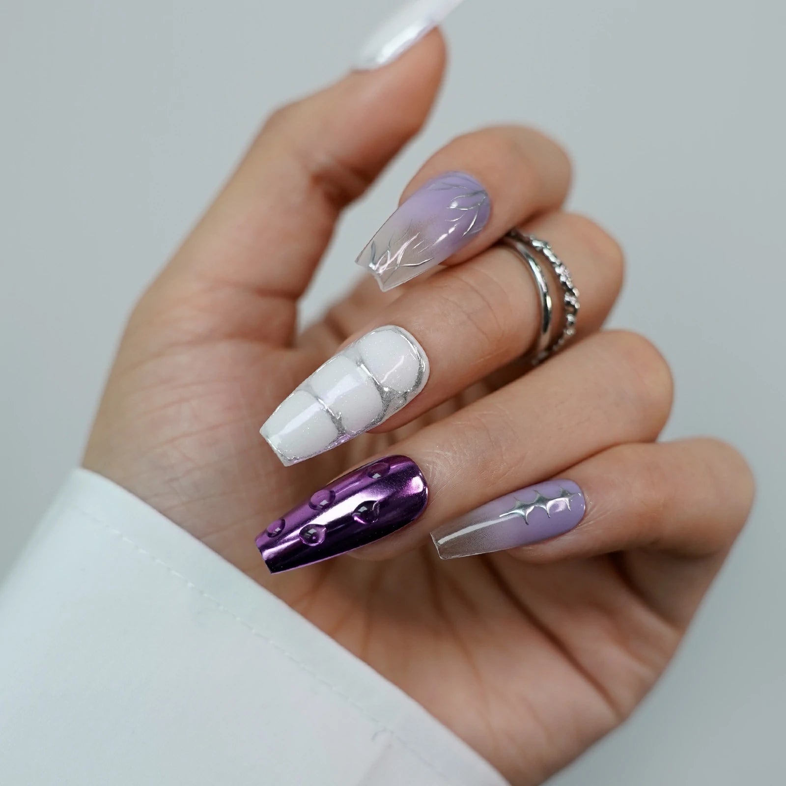 Siva Nail, Fractal, Silver-Cracked White & 3D Purple Press on Nails