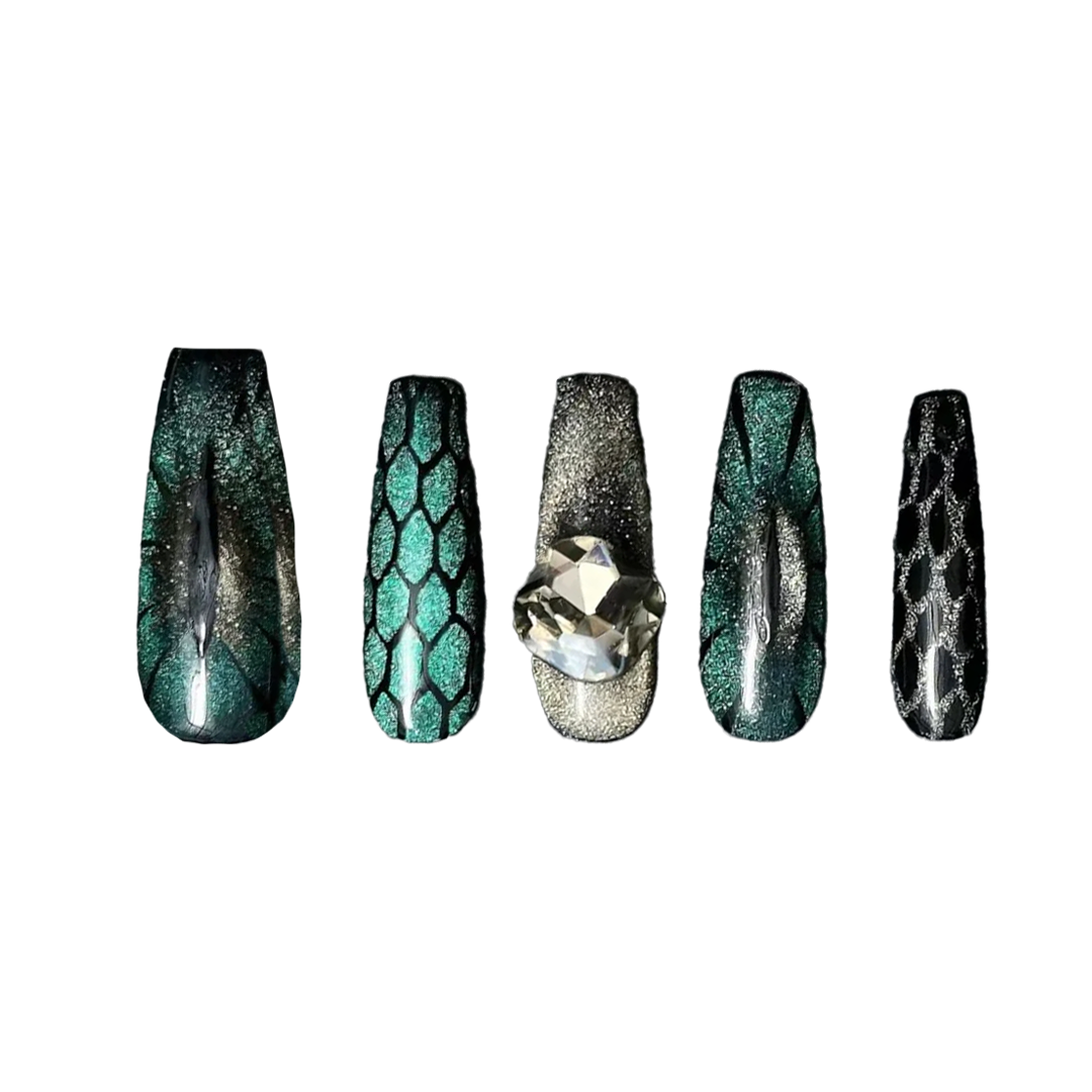 Siva Nail, Chain Reaction, Glam Edge, Handmade Press on Nails