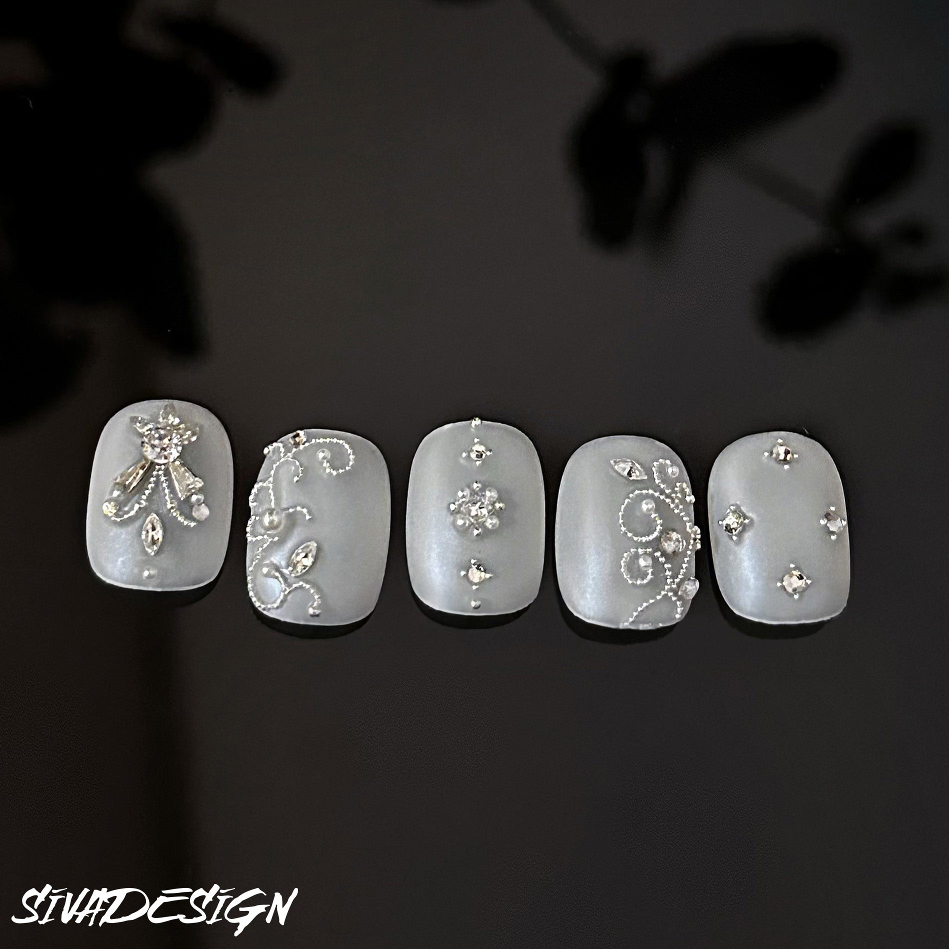 Siva Nail, White Dream, Pearl-Inspired, Handmade Press on Nails