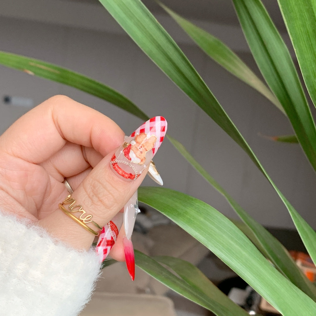 Siva Nail, Scarlet Silhouette, Festive Cheer, Handmade Press on Nails