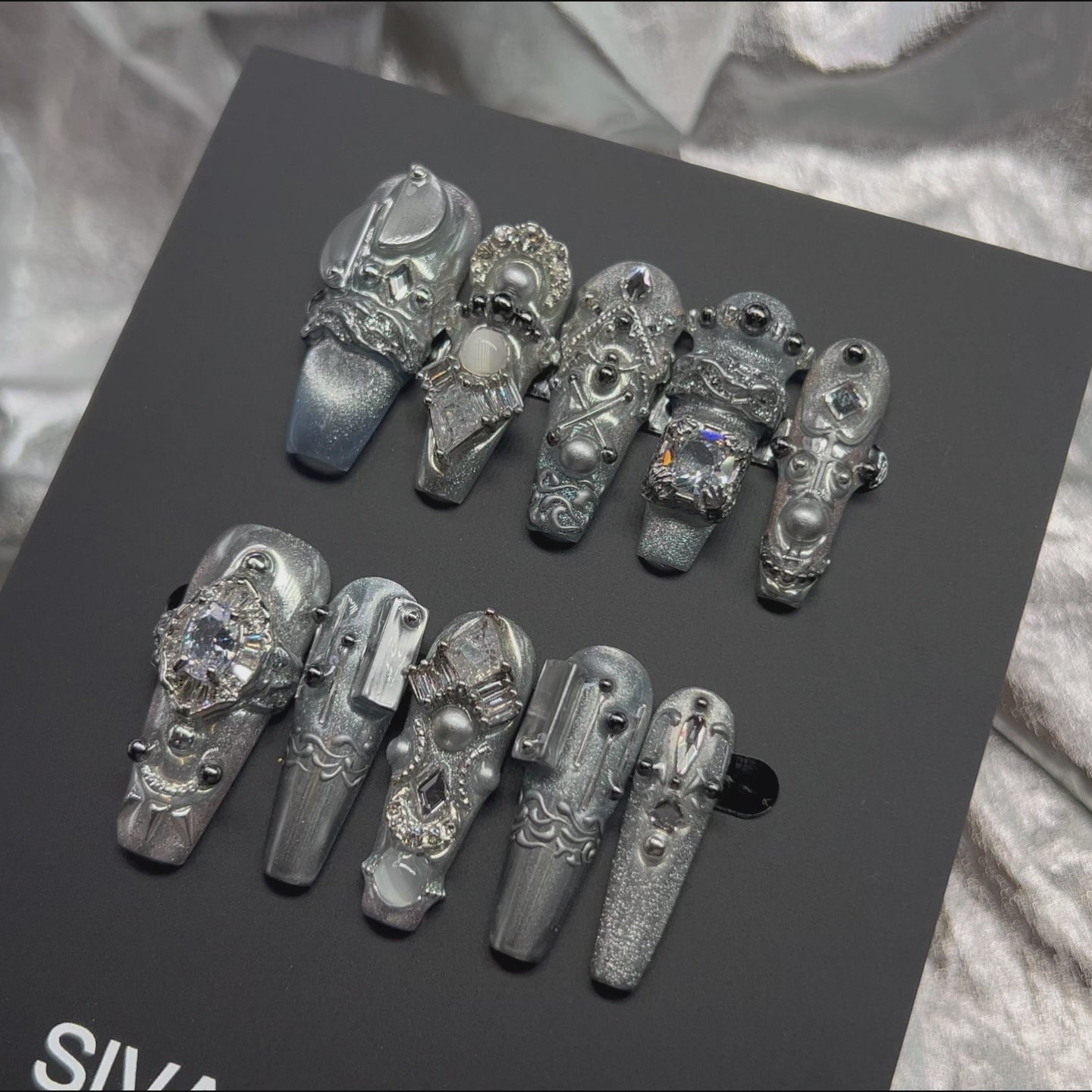 Siva Nail, Silver Reverie, Baroque Style Handmade Press on Nails
