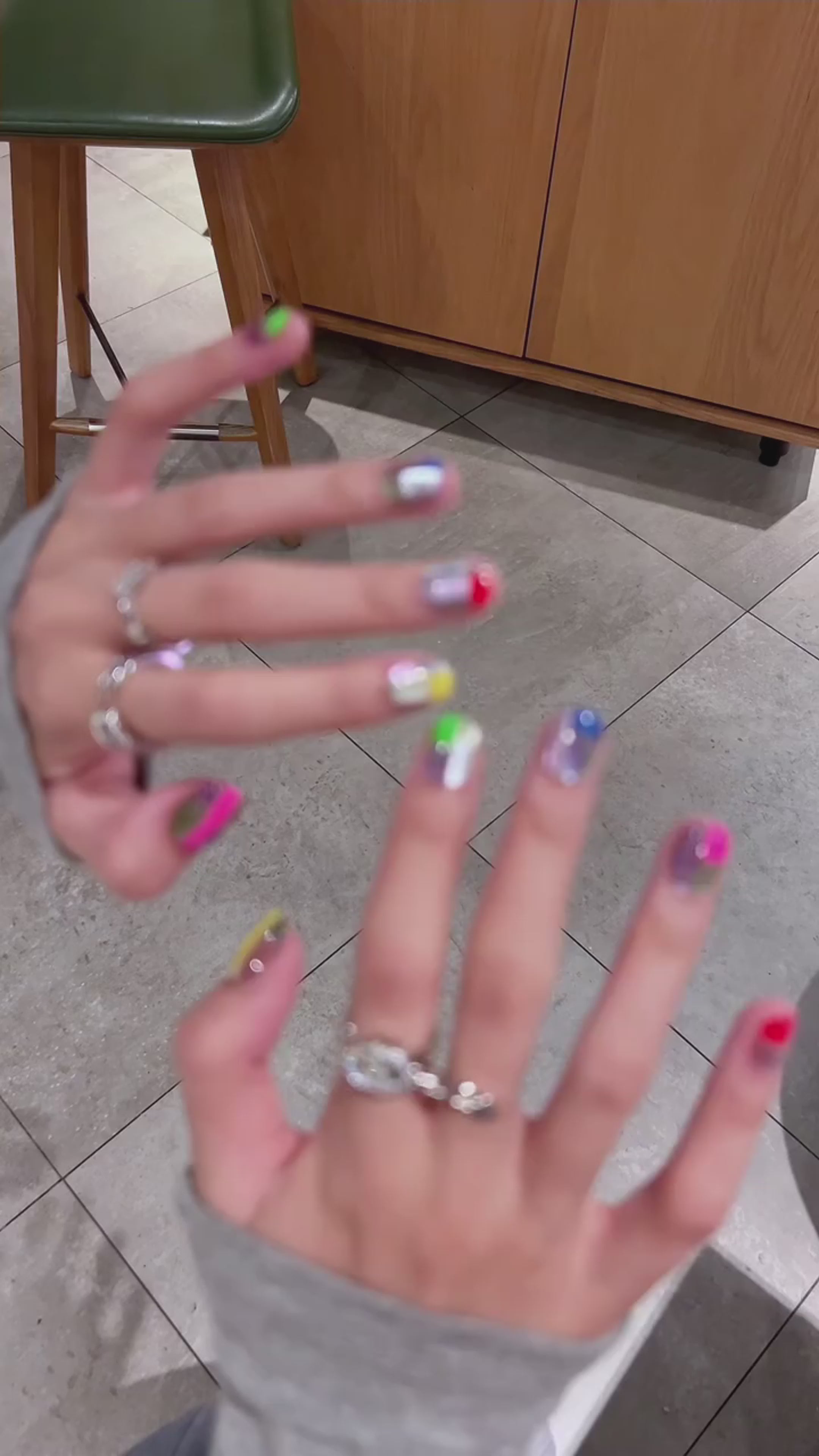 Siva Nail, Color Pop Chrome Patchwork – Retro Block Design  Handmade Press on Nails