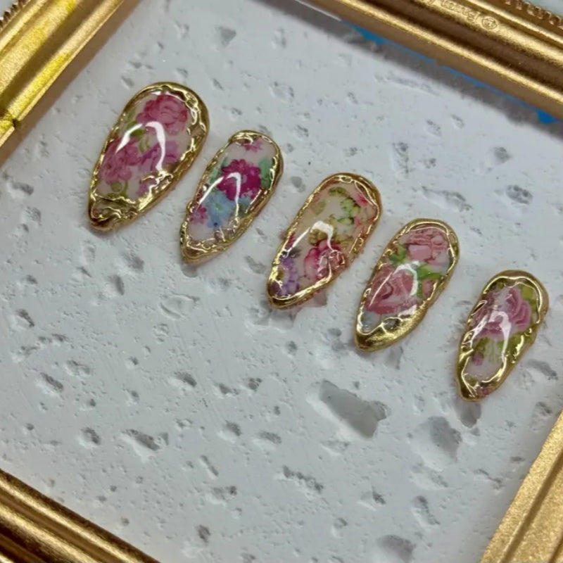 Siva Nail,Baroque Rose Gold-Frame – Handmade Floral Almond Handmade Press on Nails